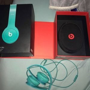 Beats Solo HD headphones